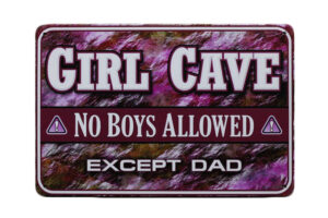 Metalen bord Girl Cave roze