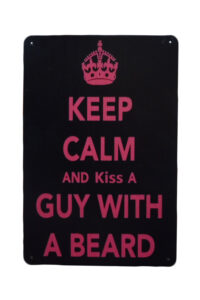 Metalen bord keep calm Kiss a guy