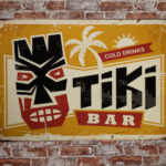 Metalen bord Tiki bar cold drinks — foto 2