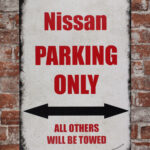 Metalen bord Nissan parking — foto 2