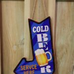 Houten bord Cold beer rood — foto 2